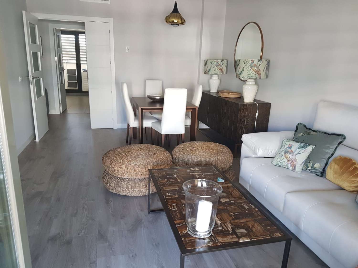 SE ALQUILA DESDE 01.10.26 - 15.6.27 MAGNIFICO APARTAMENTO ENFRENTE DE LA PLAYA EN LOS ALAMOS (TORREMOLINOS)