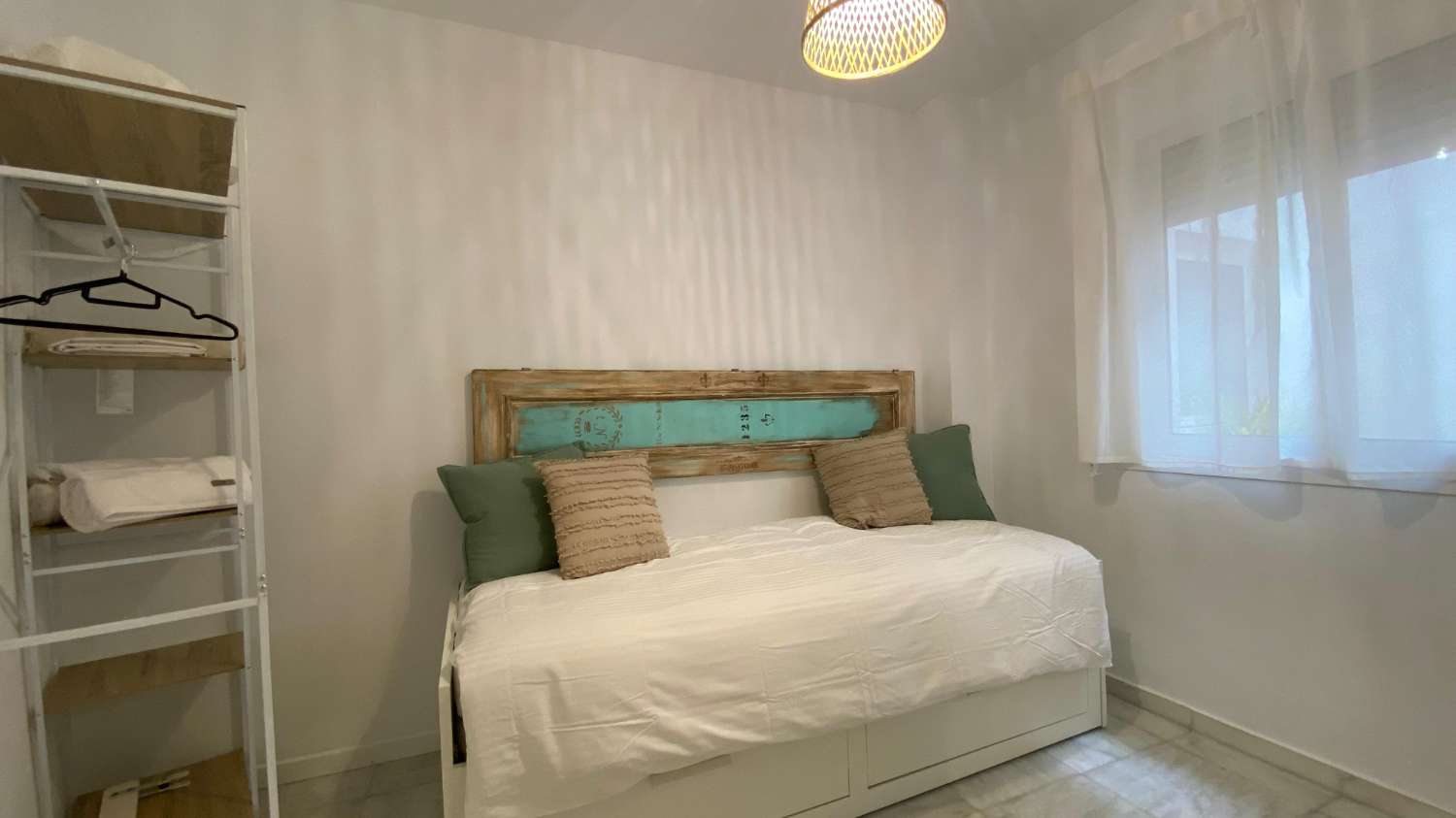 LARGA TEMPORADA . SE ALQUILA BONITO APARTAMENTO DESDE 01.03.26 EN EL CENTRO DE MIJAS PUEBLO