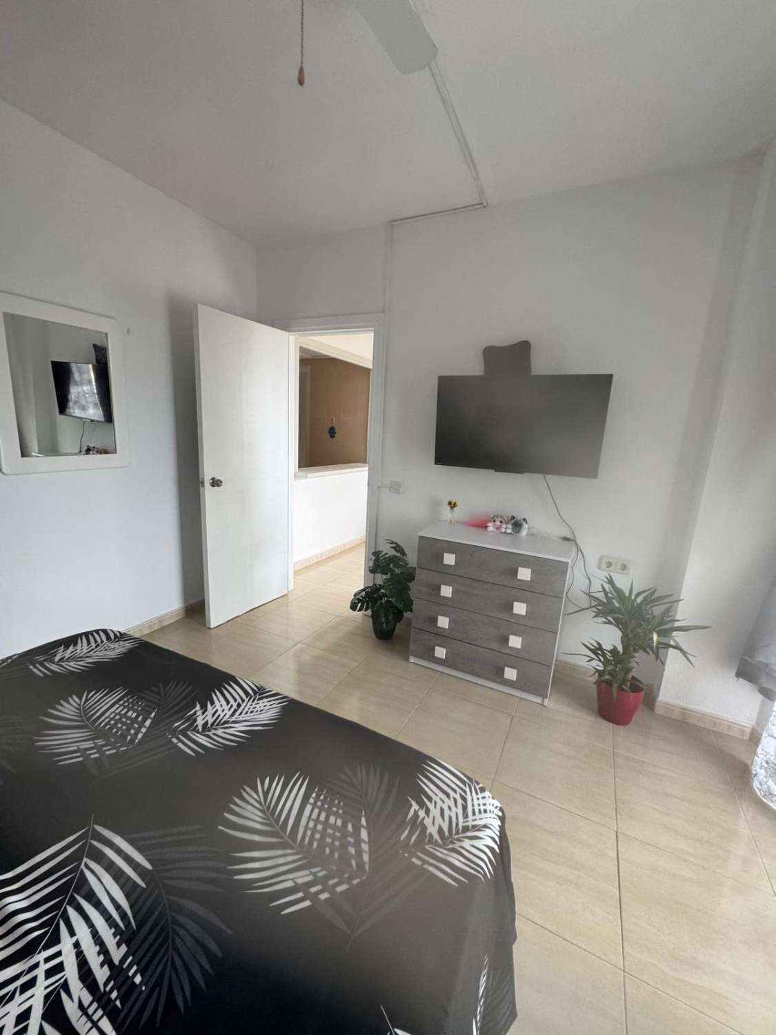 SE ALQUILA DESDE AHORA HASTA 30.6.26 y DESDE 1.9.26-30.6.27 BONITO APARTAMENTO ENTRE TORREMOLINOS Y BENALMADENA