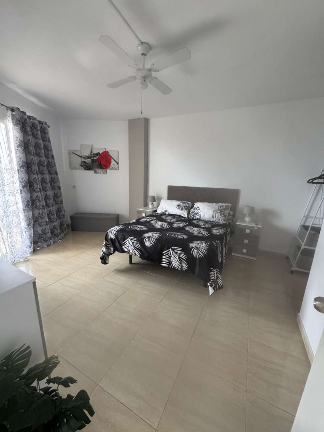 SE ALQUILA DESDE AHORA HASTA 30.6.26 y DESDE 1.9.26-30.6.27 BONITO APARTAMENTO ENTRE TORREMOLINOS Y BENALMADENA