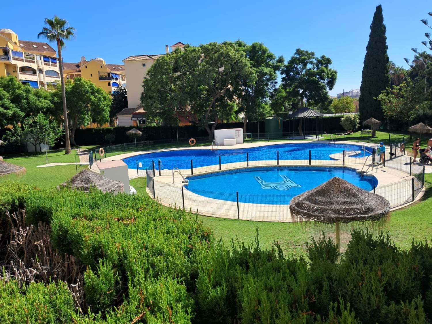 MEDIA TEMPORADA . SE ALQUILA DE 1.10.26-30.06.27 BONITO APARTAMENTOCON VISTAS AL MAR  EN CENTRO DE ARROYO DE LA MIEL