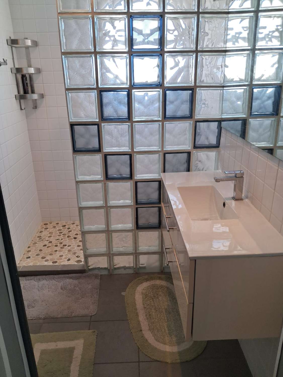 MEDIA TEMPORADA . SE ALQUILA DE 1.10.26-30.06.27 BONITO APARTAMENTOCON VISTAS AL MAR  EN CENTRO DE ARROYO DE LA MIEL