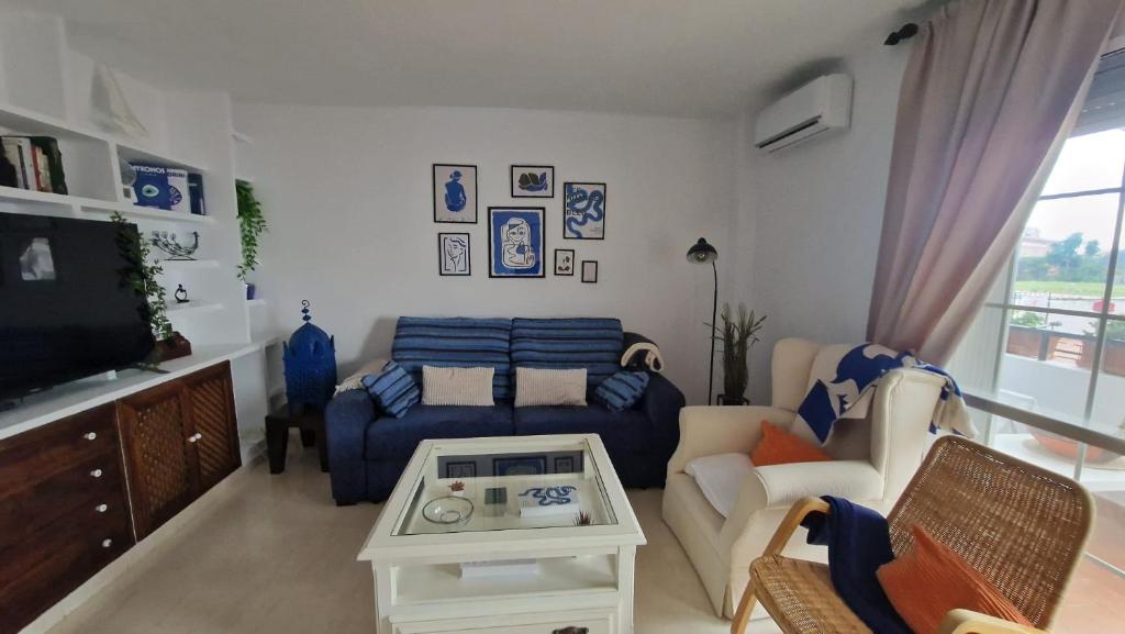 SE ALQUILA HASTA 30.6.26  y  DESDE 15.9.26-30.6.27 PRECIOSO APARTAMENTO EN CALAHONDA (MIJAS COSTA)