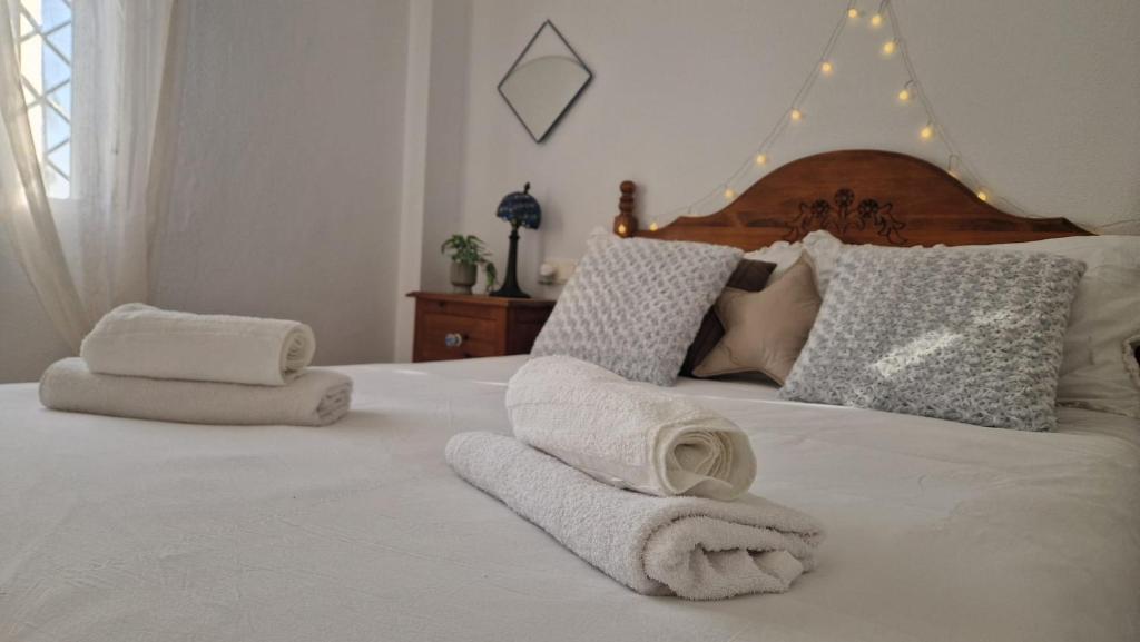 SE ALQUILA HASTA 30.6.26  y  DESDE 15.9.26-30.6.27 PRECIOSO APARTAMENTO EN CALAHONDA (MIJAS COSTA)