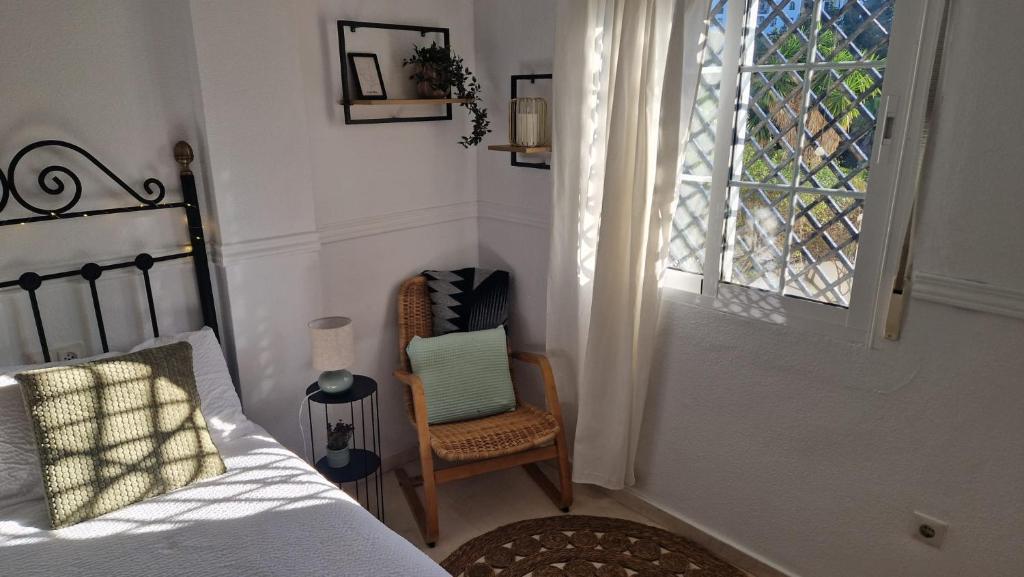 SE ALQUILA HASTA 30.6.26  y  DESDE 15.9.26-30.6.27 PRECIOSO APARTAMENTO EN CALAHONDA (MIJAS COSTA)