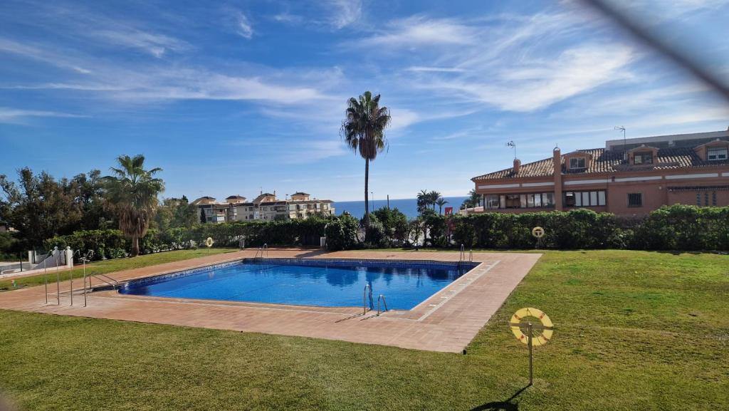 SE ALQUILA HASTA 30.6.26  y  DESDE 15.9.26-30.6.27 PRECIOSO APARTAMENTO EN CALAHONDA (MIJAS COSTA)