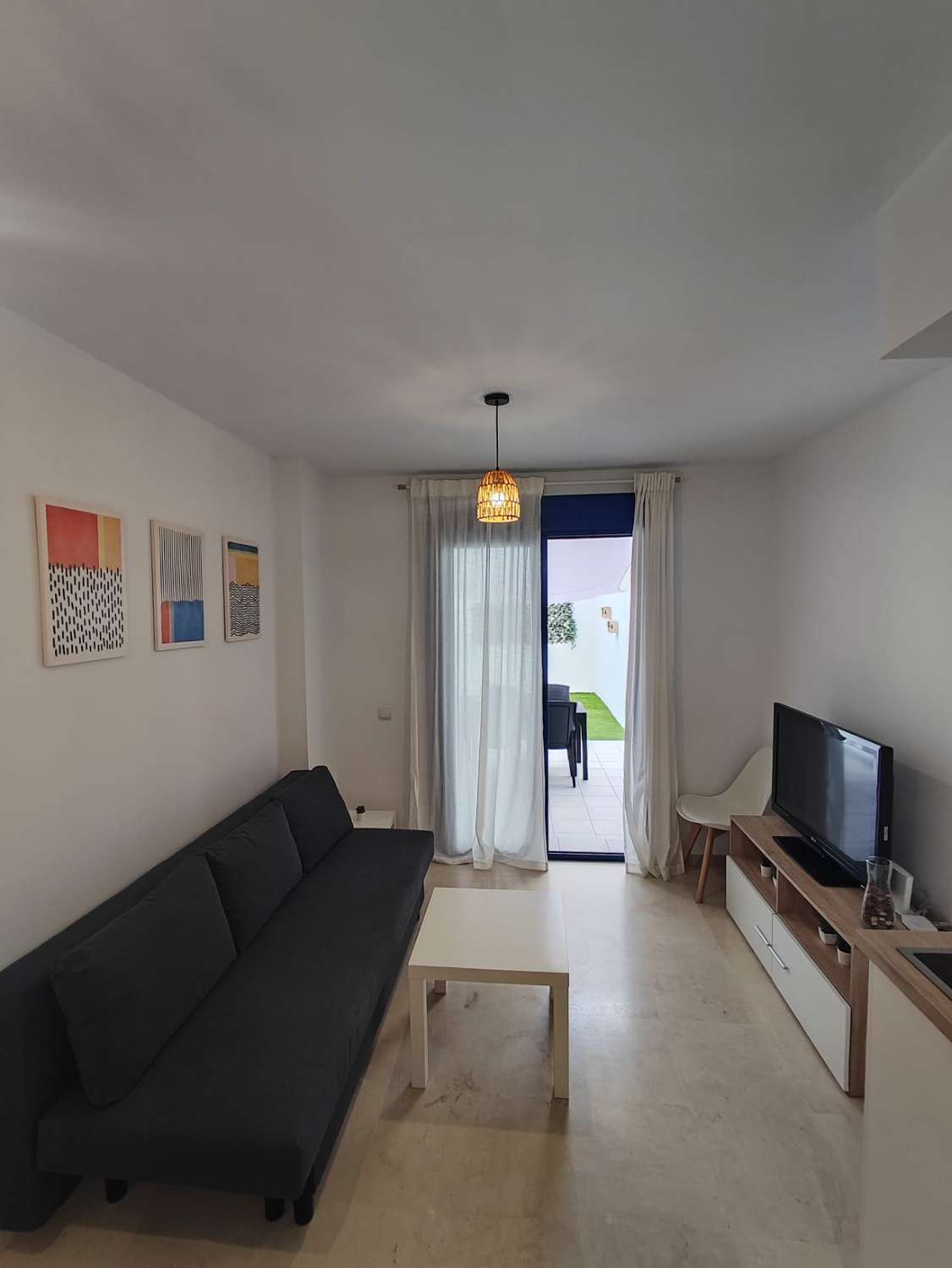 . SE ALQUILA DESDE AHORA HASTA 30.6.26 BONITO APARTAMENTO CERCA DE LA PLAYA EN BENALMADENA