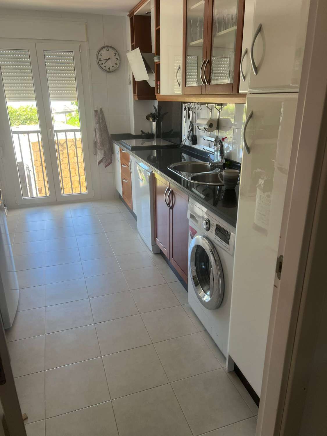 SE ALQUILA DESDE 01/09/2026 HASTA 30/06/2027 MAGNIFICO APARTAMENTO CON IMPRESIONANTES VISTAS AL MAR EN MIJAS