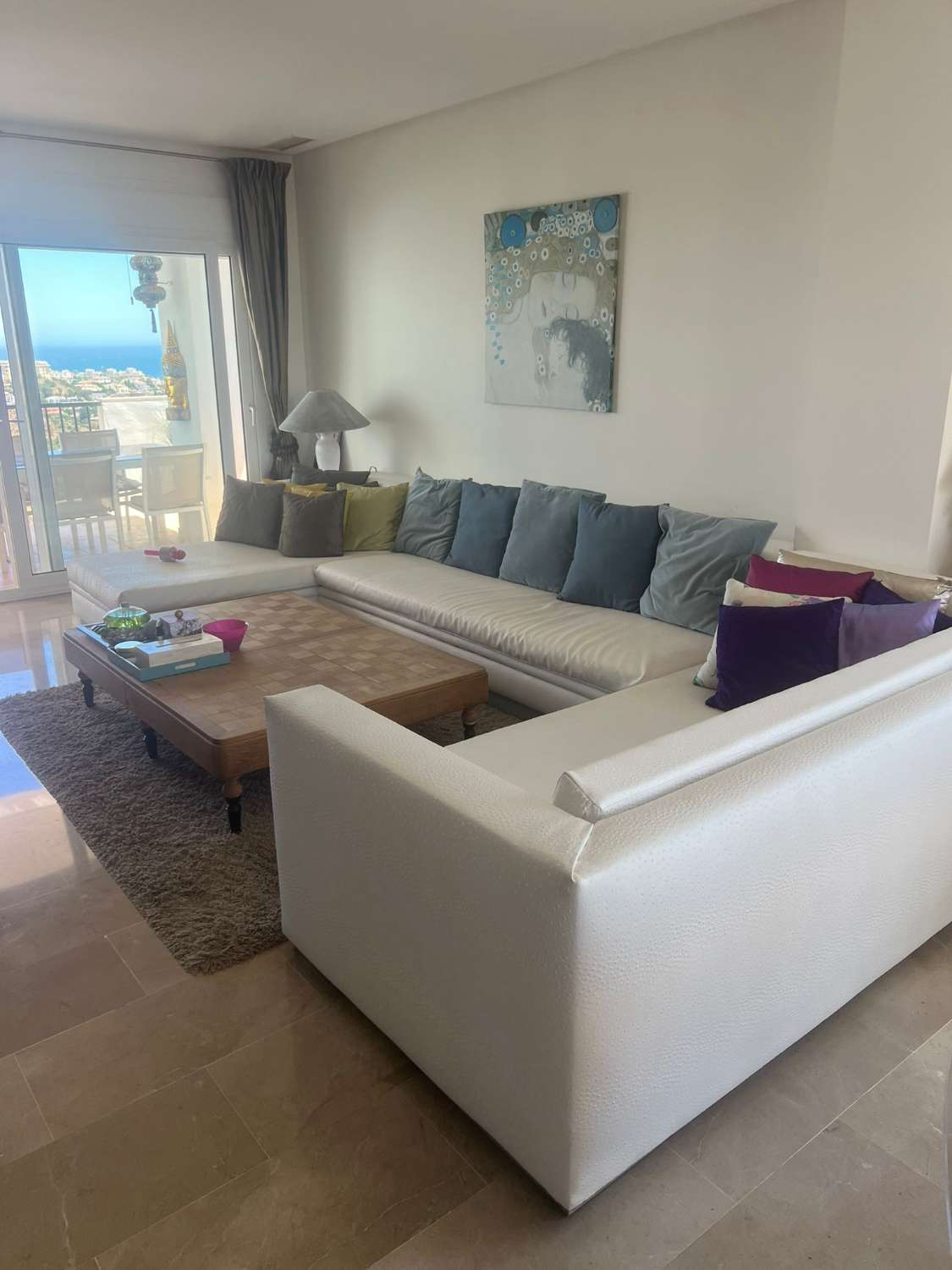 SE ALQUILA DESDE 01/09/2026 HASTA 30/06/2027 MAGNIFICO APARTAMENTO CON IMPRESIONANTES VISTAS AL MAR EN MIJAS