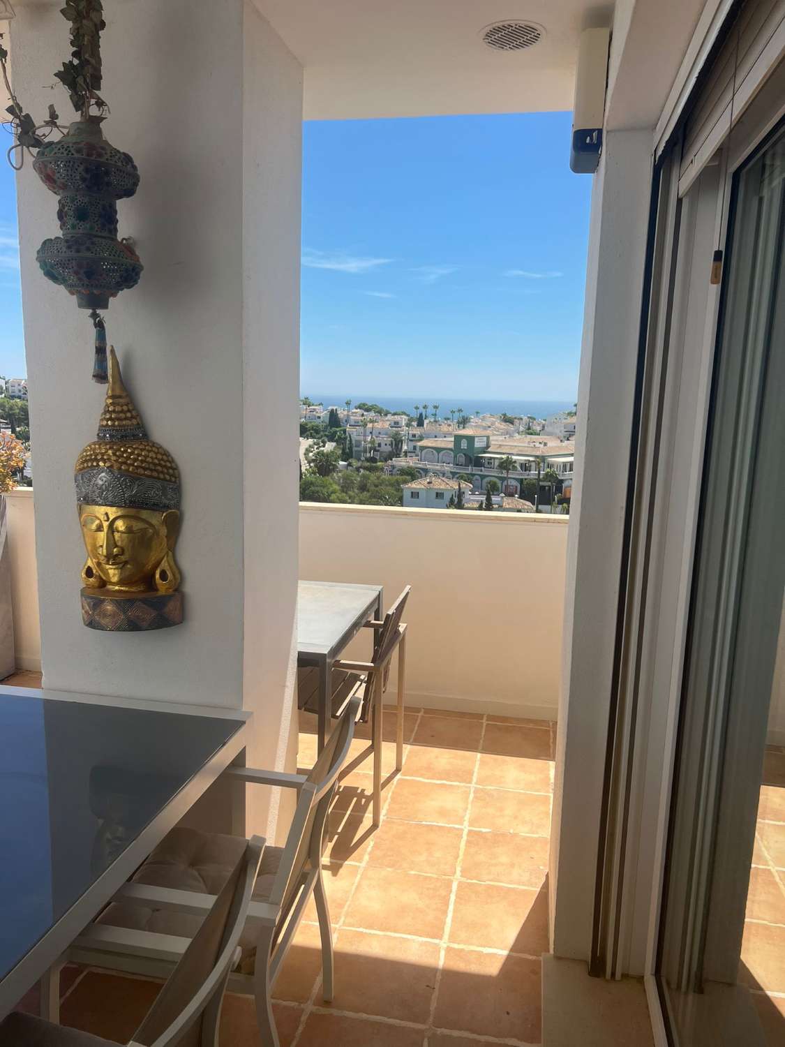 SE ALQUILA DESDE 01/09/2026 HASTA 30/06/2027 MAGNIFICO APARTAMENTO CON IMPRESIONANTES VISTAS AL MAR EN MIJAS