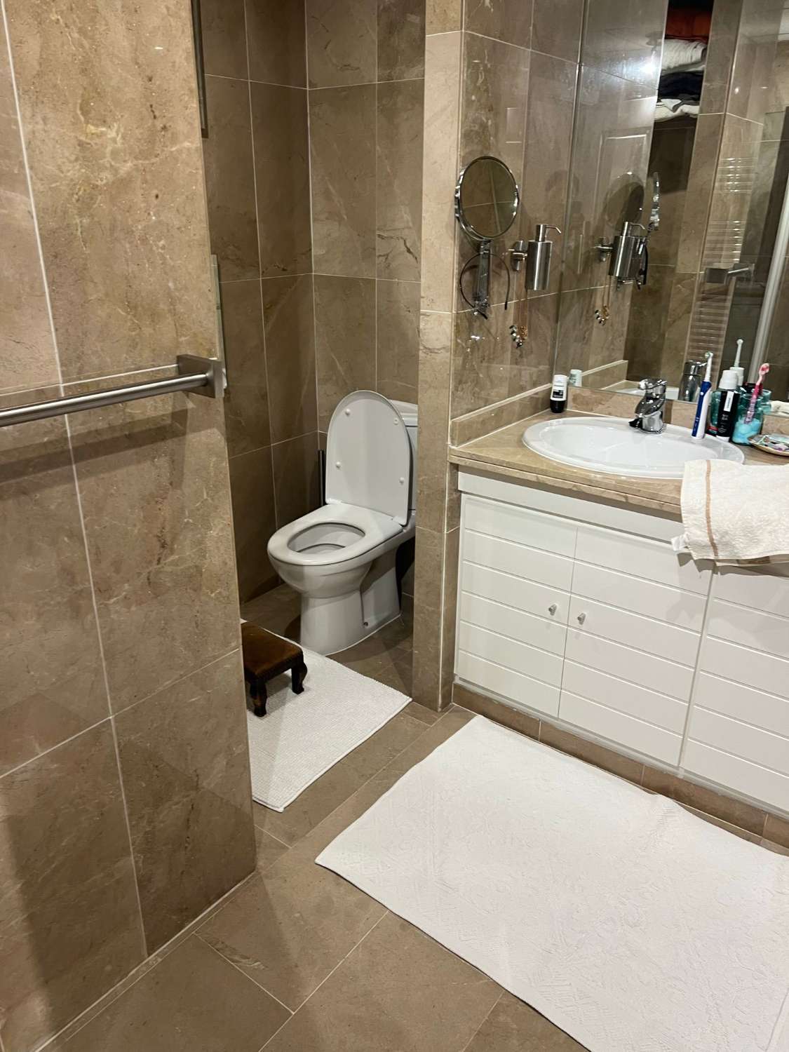 SE ALQUILA DESDE 01/09/2026 HASTA 30/06/2027 MAGNIFICO APARTAMENTO CON IMPRESIONANTES VISTAS AL MAR EN MIJAS