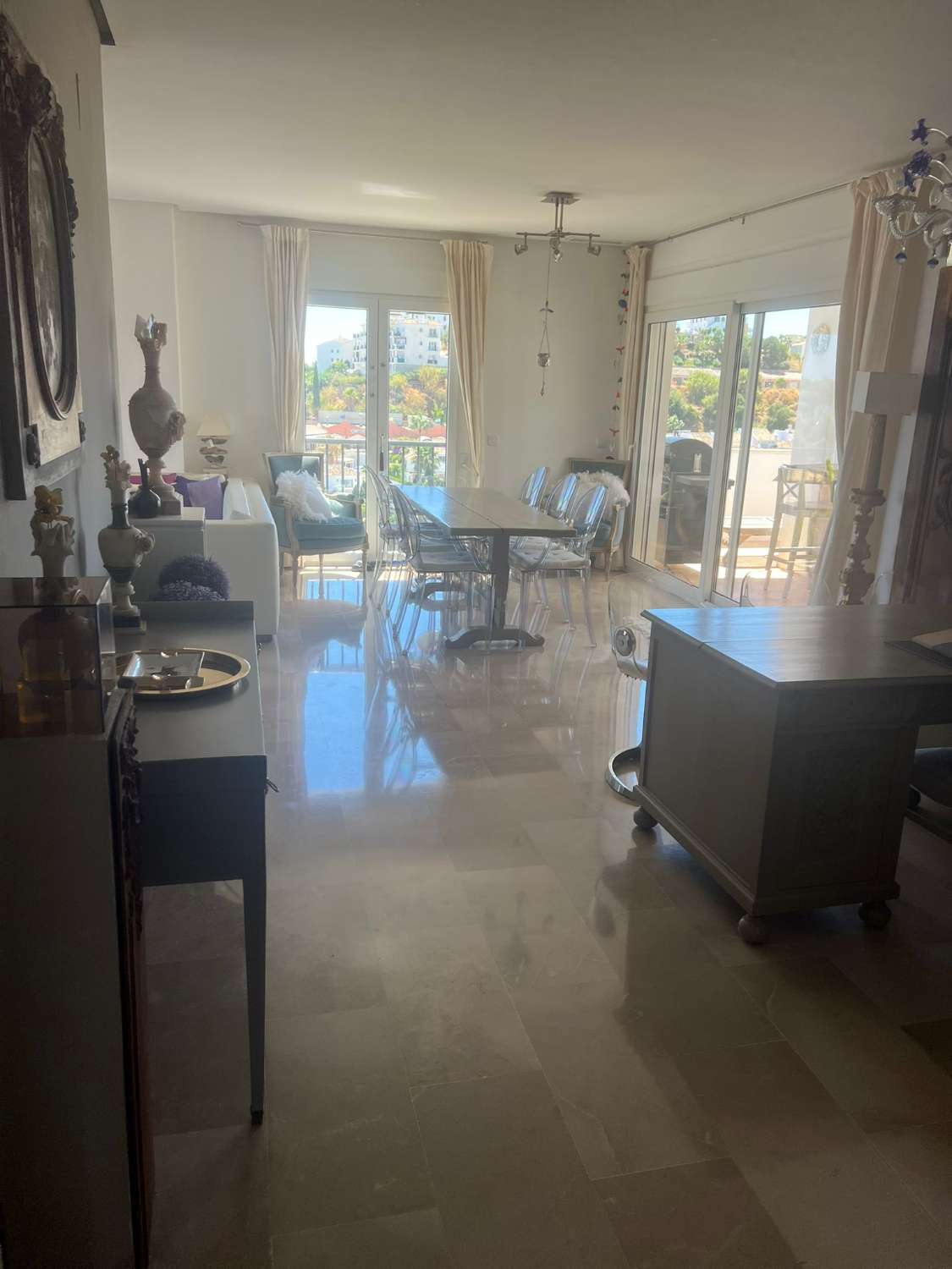 SE ALQUILA DESDE 01/09/2026 HASTA 30/06/2027 MAGNIFICO APARTAMENTO CON IMPRESIONANTES VISTAS AL MAR EN MIJAS