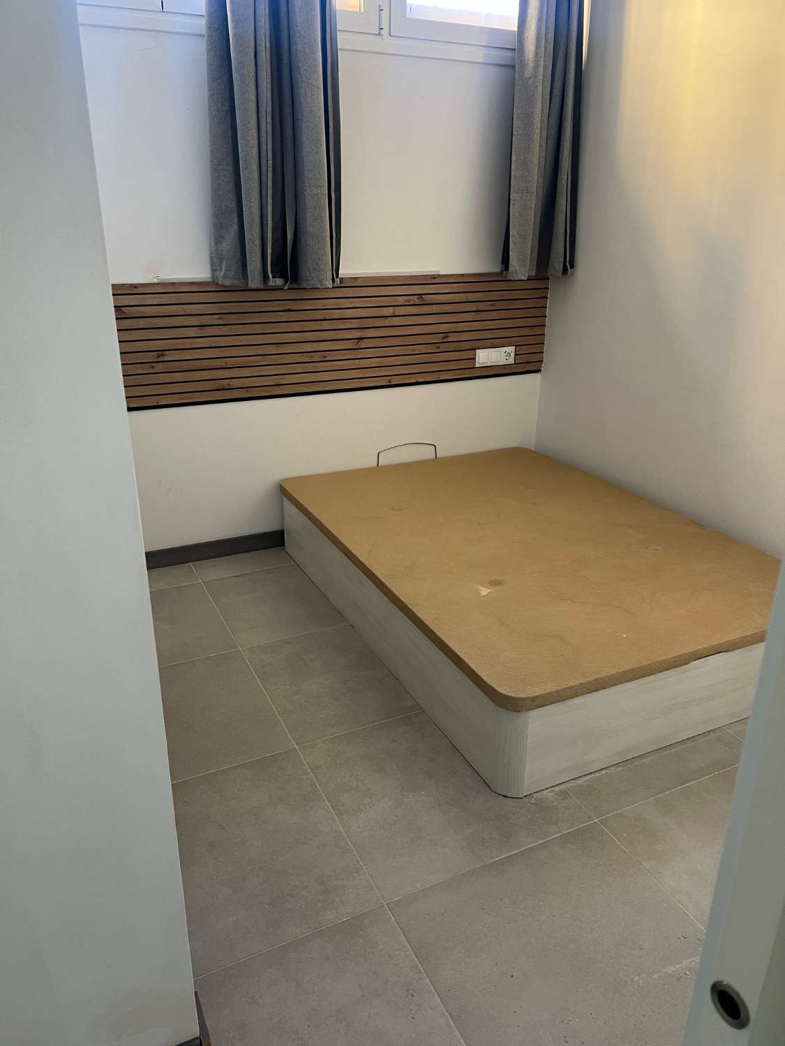 SE ALQUILA DE LARGA TEMPORADA DESDE 1 DE NOVIEMBRE DE 2025 BONITO APARTAMENTO EN MONTEMAR ( TORREMOLINOS)