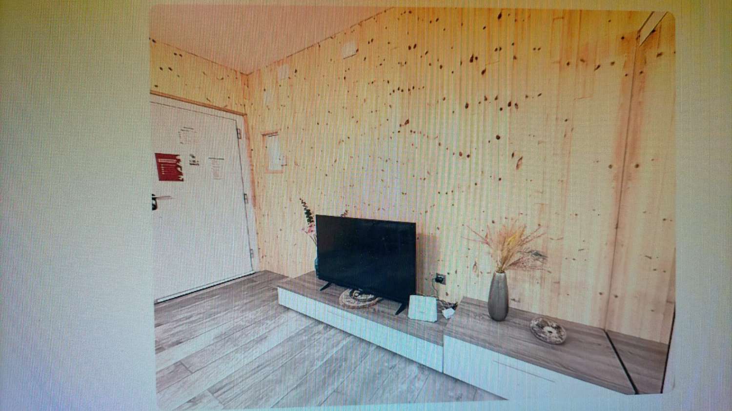 SE ALQUILA DESDE 1.9.26 -31.5.27 ESTUDIO EN LA CARIHUELA (TORREMOLINOS)