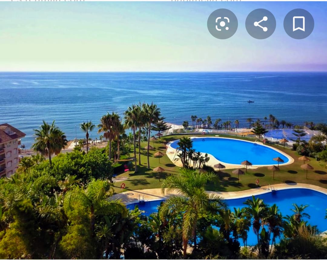 SE ALQUILA DESDE 1 DE DICIEMBRE 2025  POR 11 MESES PRORROGABLES BONITO APARTAMENTO CON VISTAS AL MAR EN BENALMADENA