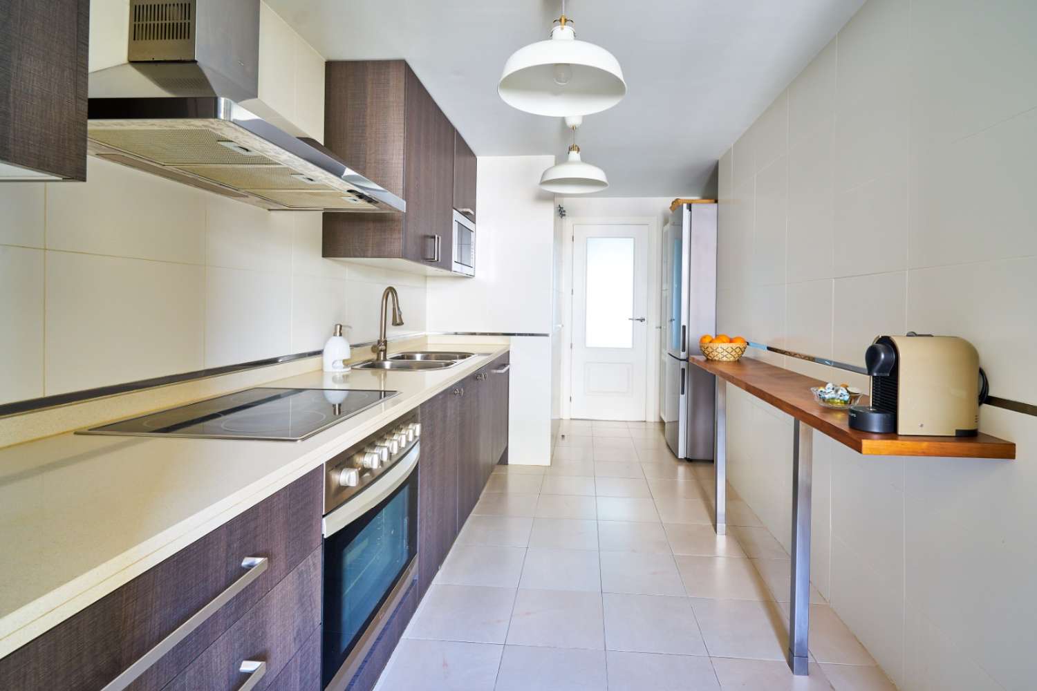 SE ALQUILA DESDE 1.11.25-30.6.26 Y DESDE 01/09/2026-30/06/2027 PRECIOSO ATICO CON VISTAS AL MAR EN BENALMADENA