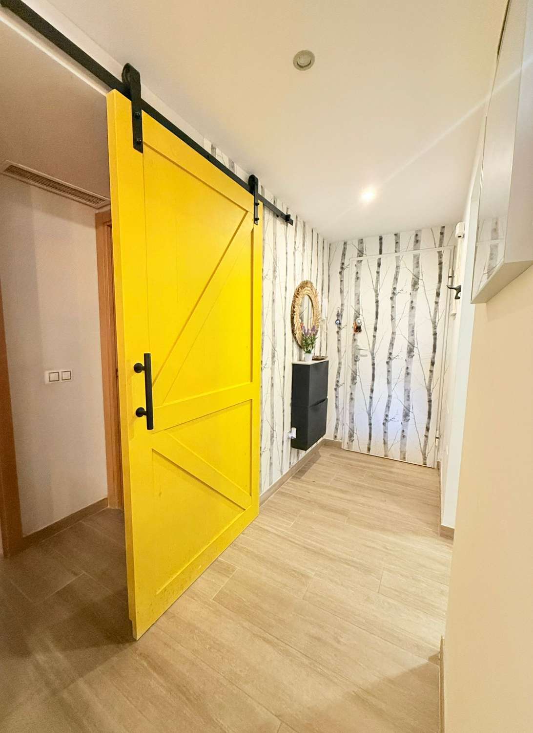 SE VENDE PRECIOSO APARTAMENTO EN ZONA LA CALA DE MIJAS (MIJAS COSTA)