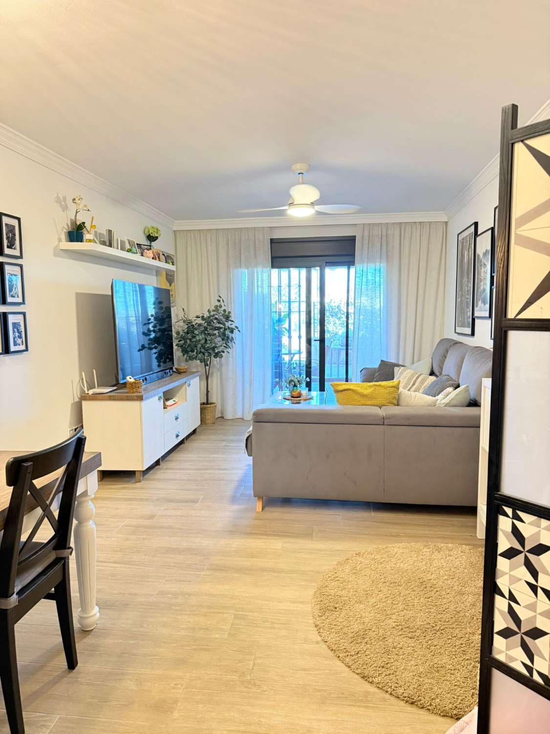 SE VENDE PRECIOSO APARTAMENTO EN ZONA LA CALA DE MIJAS (MIJAS COSTA)