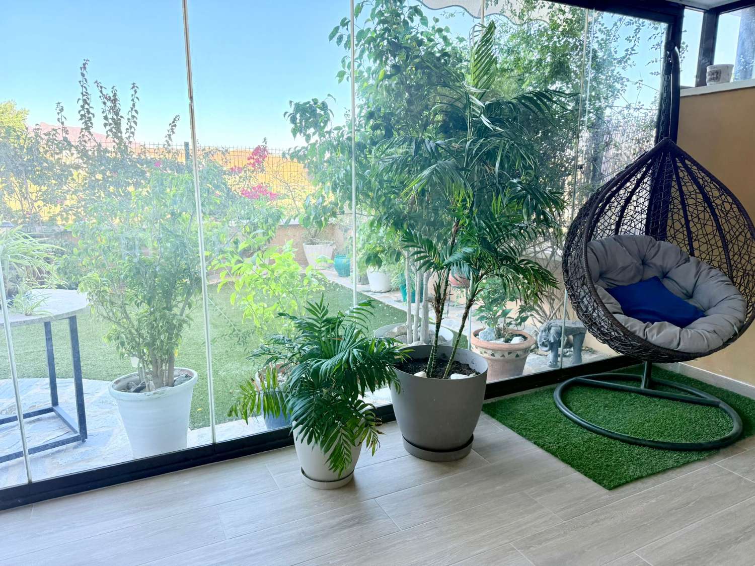 SE VENDE PRECIOSO APARTAMENTO EN ZONA LA CALA DE MIJAS (MIJAS COSTA)