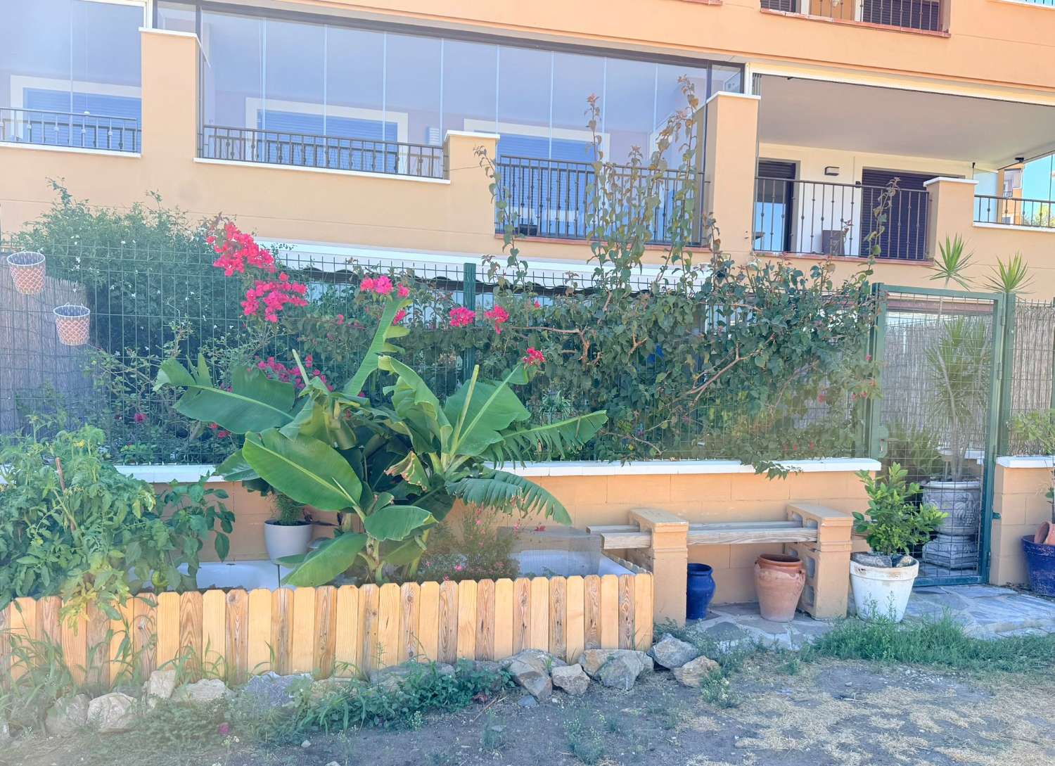 SE VENDE PRECIOSO APARTAMENTO EN ZONA LA CALA DE MIJAS (MIJAS COSTA)