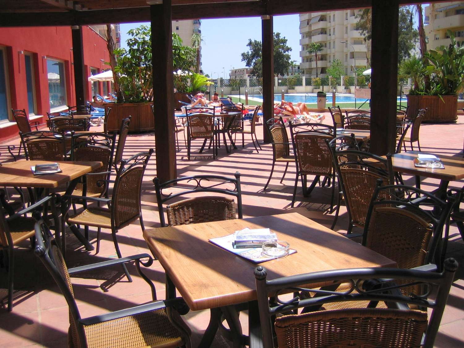 Se alquila  desde ahora hasta 15/03/2026 bonito apartamento con vistas al mar en Benalmádena a 200 metros de la playa