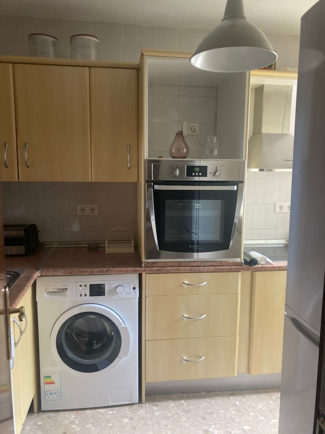 SE ALQUILA  POR  LARGA  TEMPORADA  DESDE SEPTIEMBRE 2026 BONITO APARTAMENTO  CON VISTAS AL MAR EN PLAYAMAR (TORREMOLINOS)