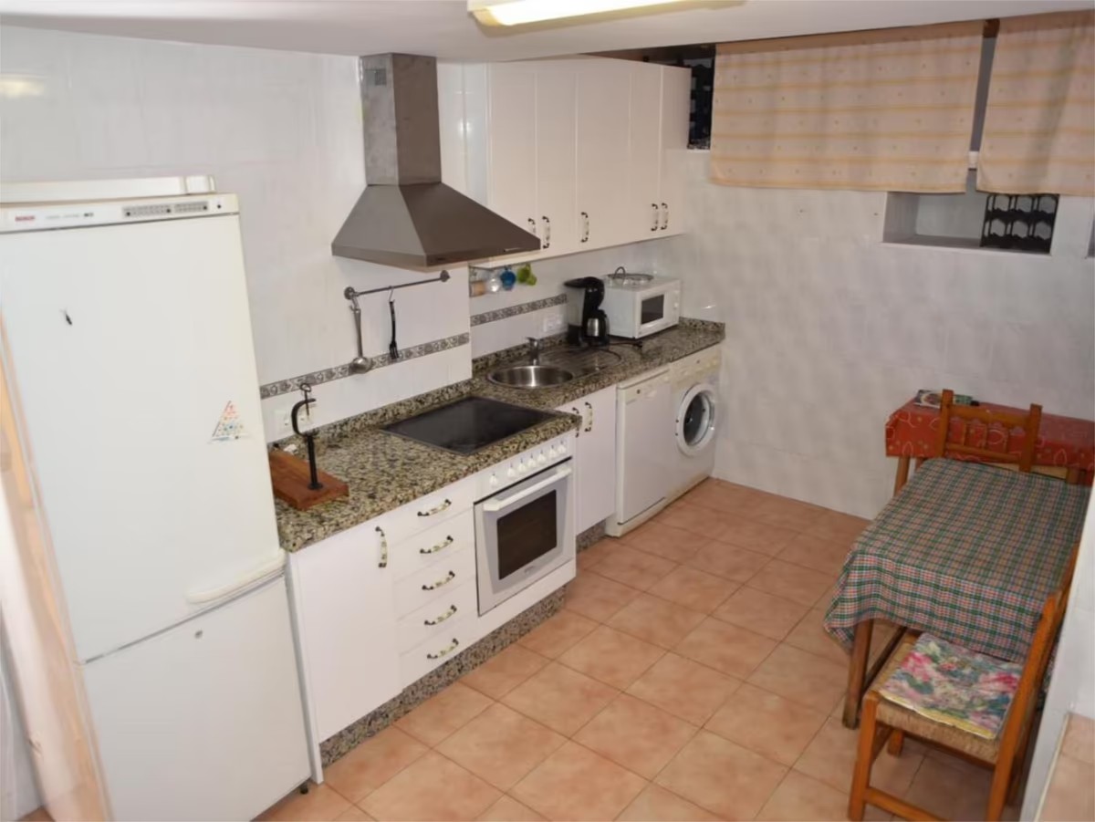 SE VENDE VILLA CON VISTAS AL MAR  EN MONTEALTO PARA REFORMAR  (BENALMADENA)