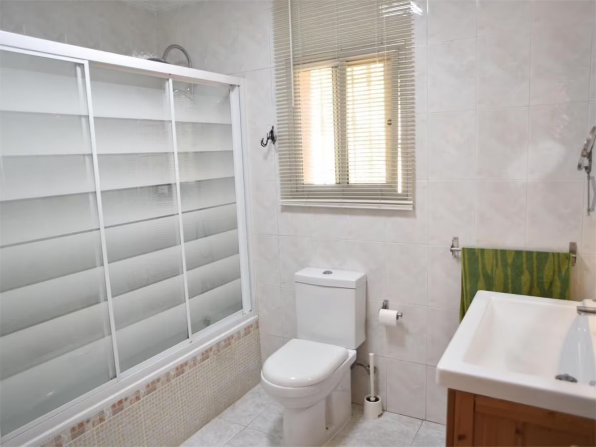 SE VENDE VILLA CON VISTAS AL MAR  EN MONTEALTO PARA REFORMAR  (BENALMADENA)