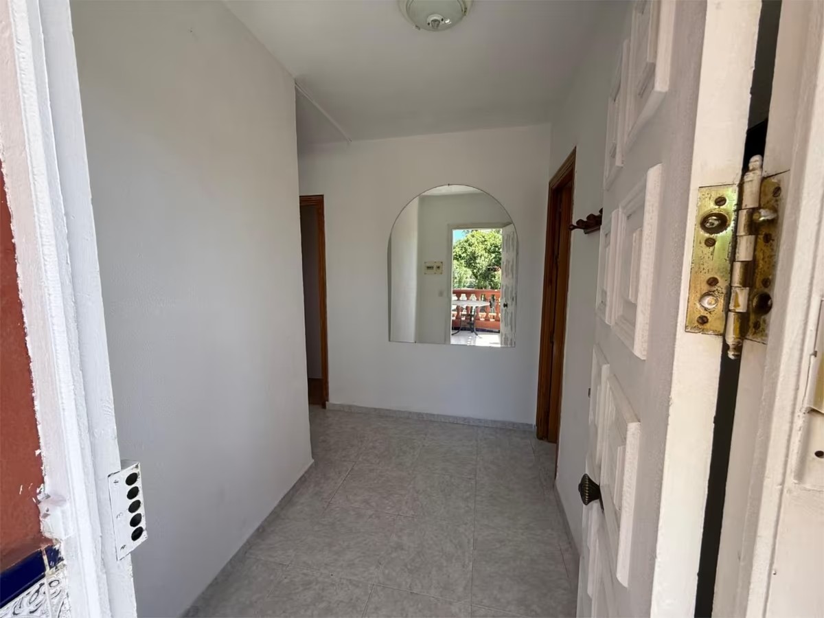 SE VENDE VILLA CON VISTAS AL MAR  EN MONTEALTO PARA REFORMAR  (BENALMADENA)