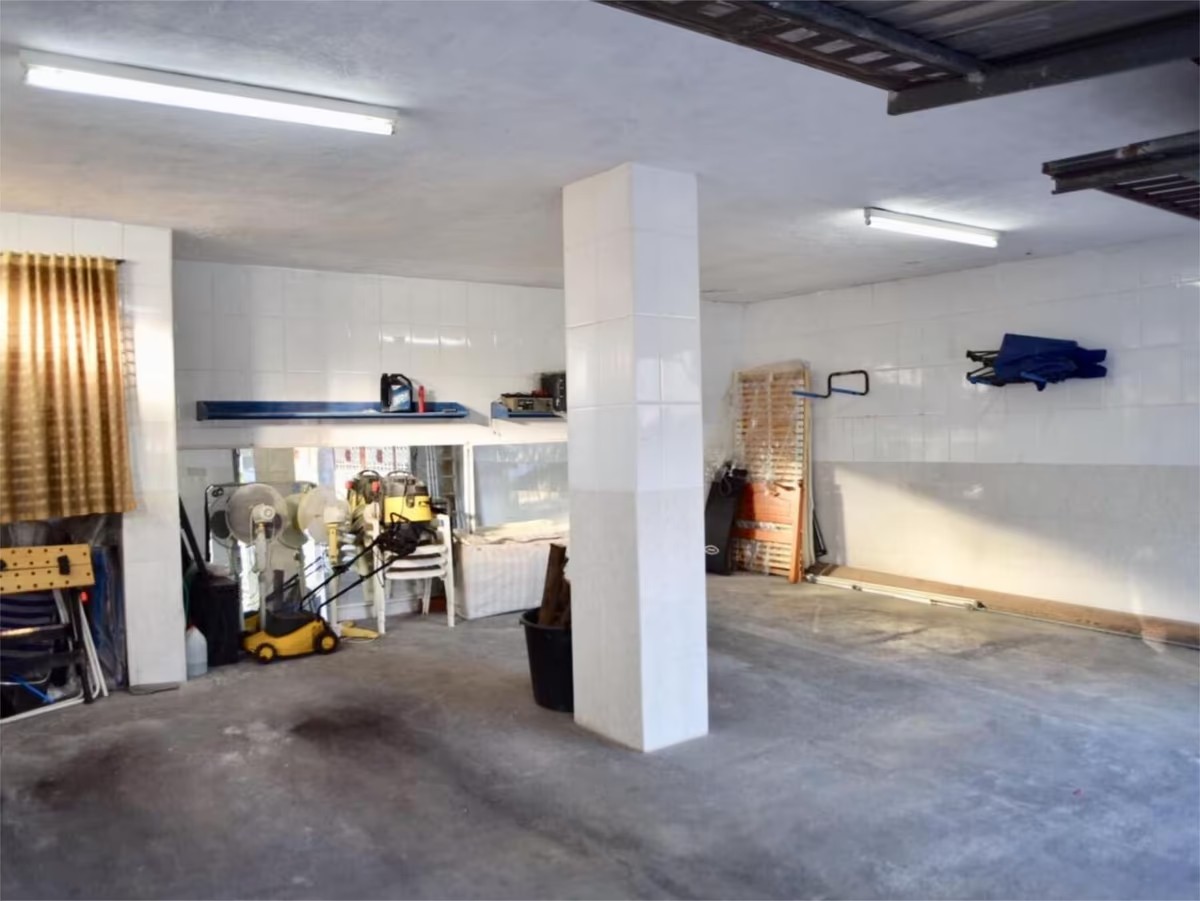 SE VENDE VILLA CON VISTAS AL MAR  EN MONTEALTO PARA REFORMAR  (BENALMADENA)