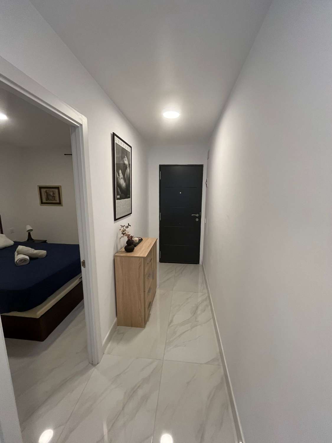 SE VENDE BONITO APARTAMENTO  REFORMADO EN ZONA LOS PACOS (FUENGIROLA)