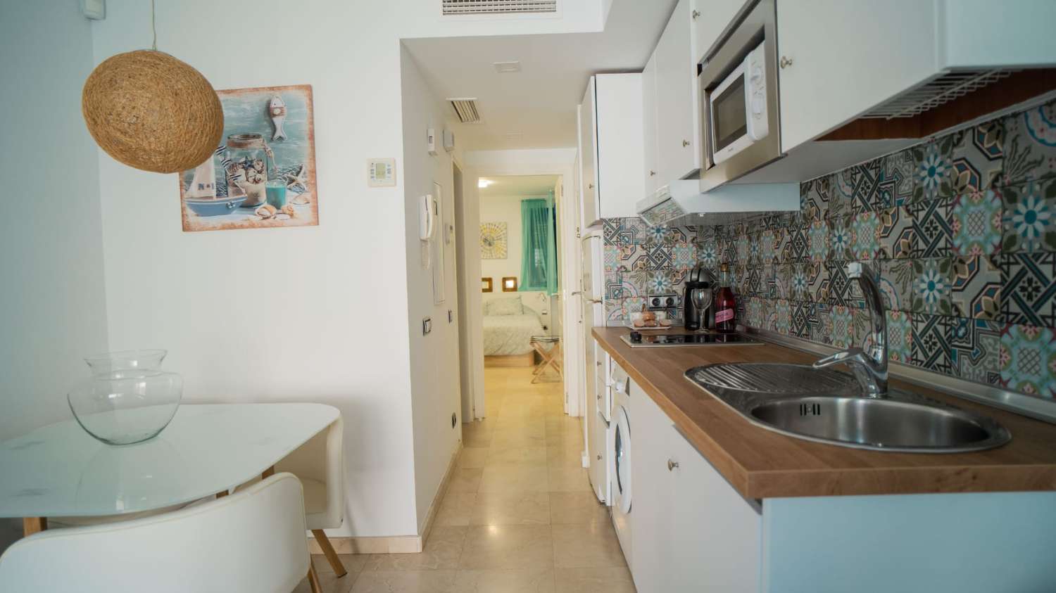 Se alquila desde ahora hasta 30/4/2026  bonito apartamento en Benalmádena Costa a 200 metros de la playa