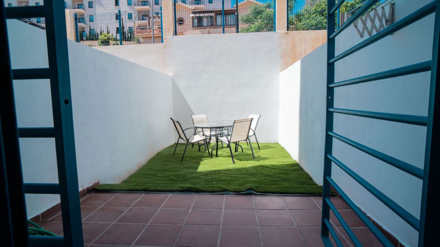 Se alquila desde ahora hasta 30/4/2026  bonito apartamento en Benalmádena Costa a 200 metros de la playa