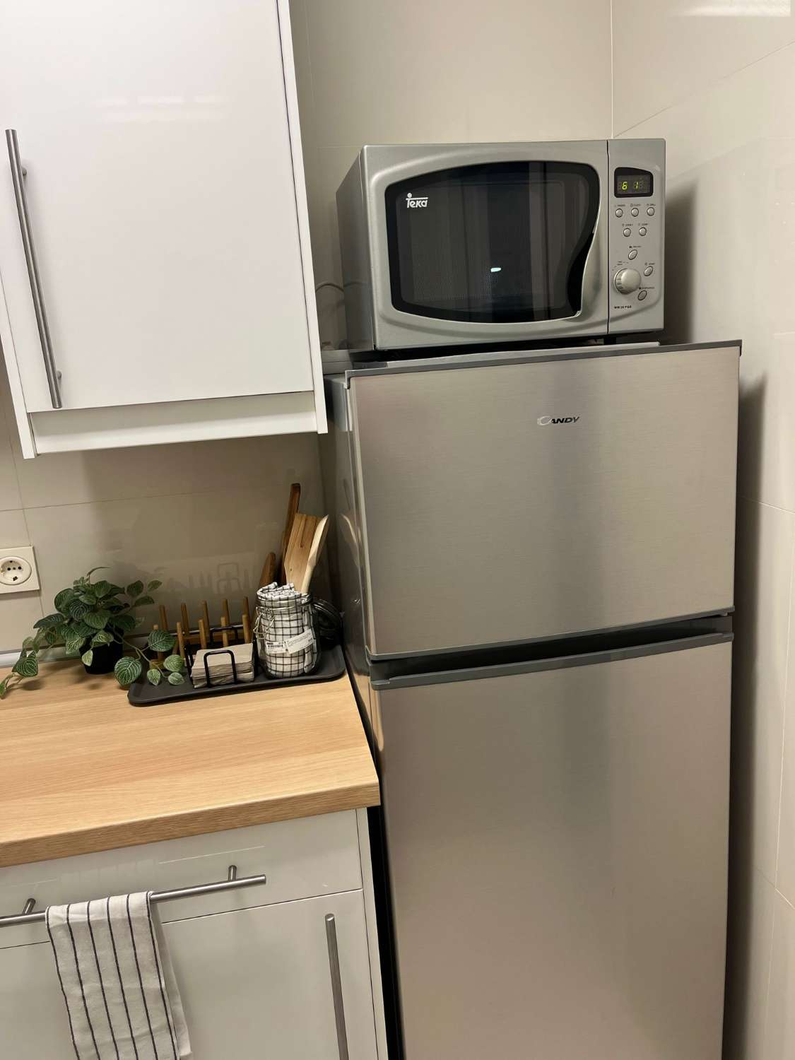 SE ALQUILA DESDE  1.2.26  HASTA 30.4.26 Y DESDE 1/9/2026-30/6/2027 BONITO ESTUDIO EN EL CENTRO DE TORREMOLINOS .