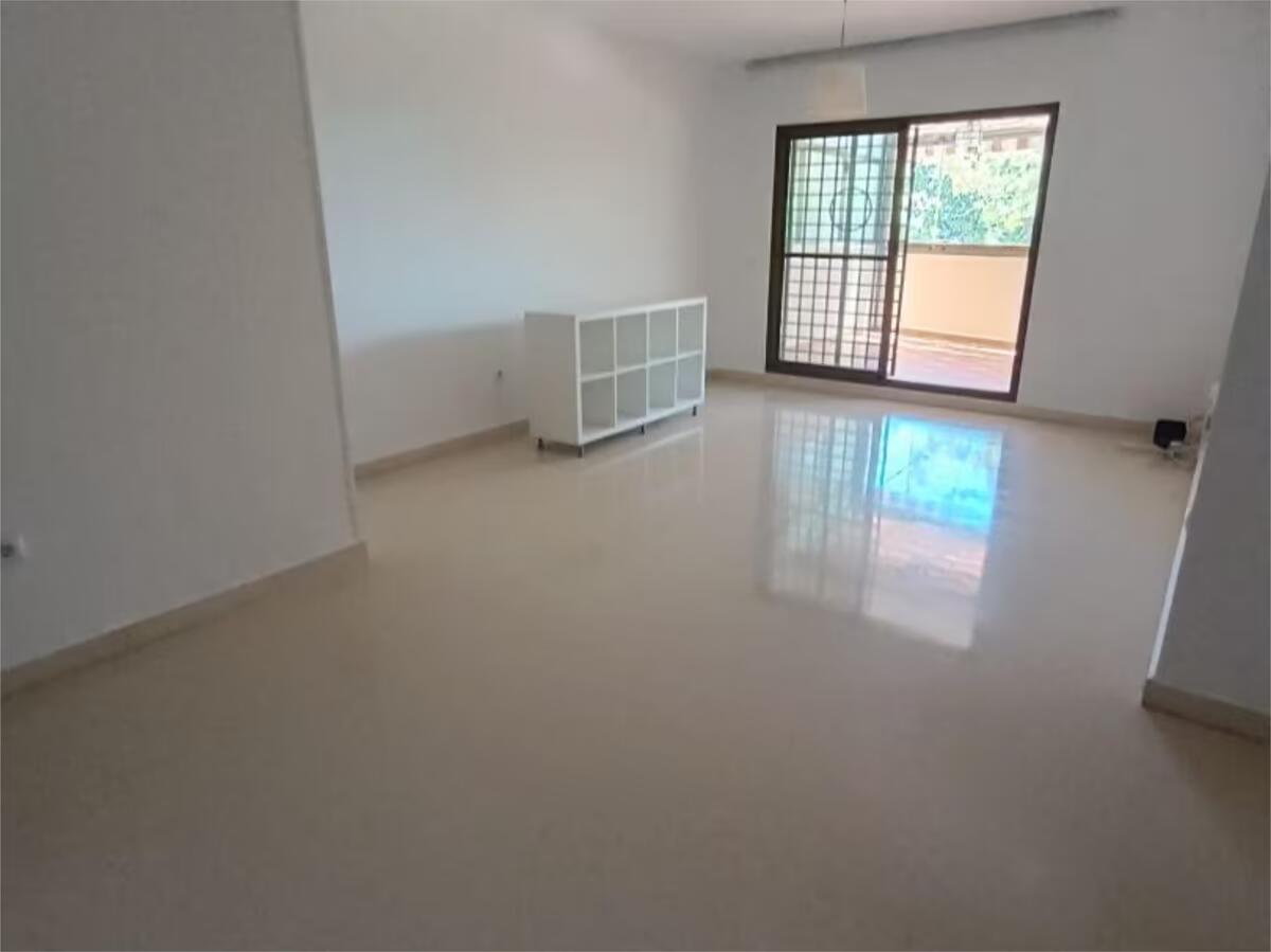 SE VENDE BONITO  PISO CON VISTAS AL MAR EN TORREMOLINOS ZONA EL PINILLO