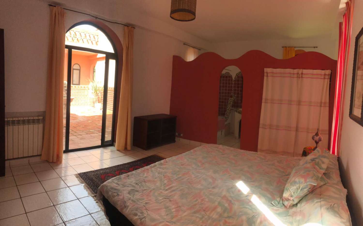 Se alquilla desde Marzo 2026 a Diciembre 2026 bonita villa independiente con vistas al mar  muy privada cerca de Benalmadena Pueblo