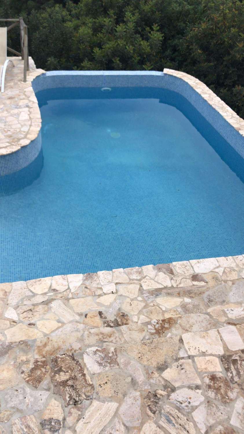 Se alquilla desde Marzo 2026 a Diciembre 2026 bonita villa independiente con vistas al mar  muy privada cerca de Benalmadena Pueblo