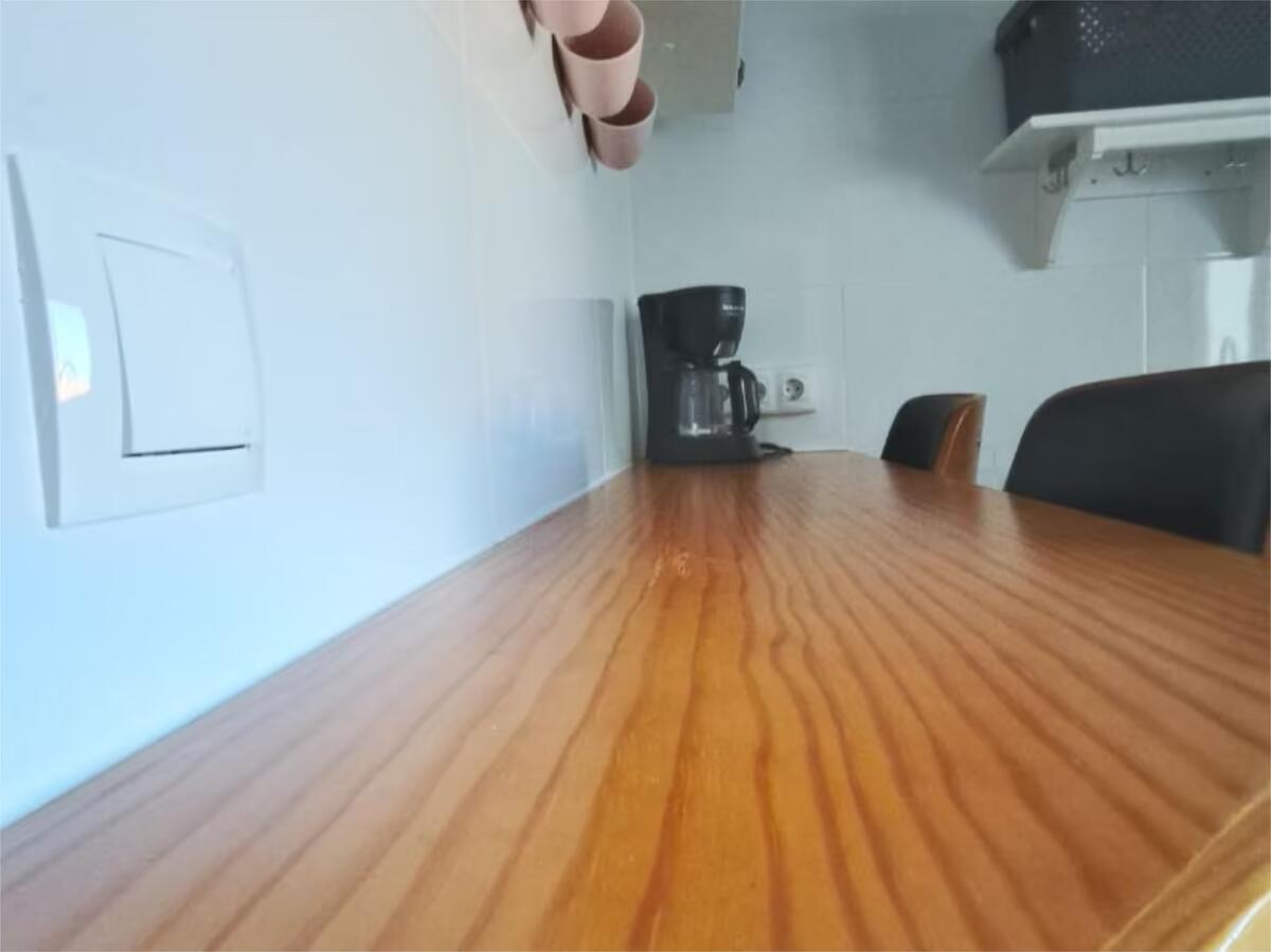 SE VENDE BONITO APARTAMENTO CON VISTAS AL MAR  EN TORREMOLINOS