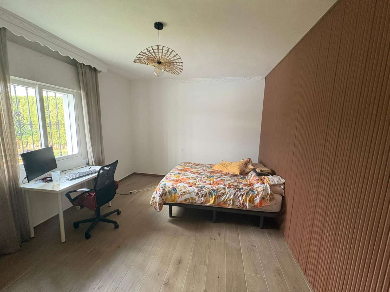 SE ALQUILA POR LARGA TEMPORADA PRECIOSA VILLA EN EL CAMPO EN LA ZONA DE LA ALQUERIA (MIJAS)