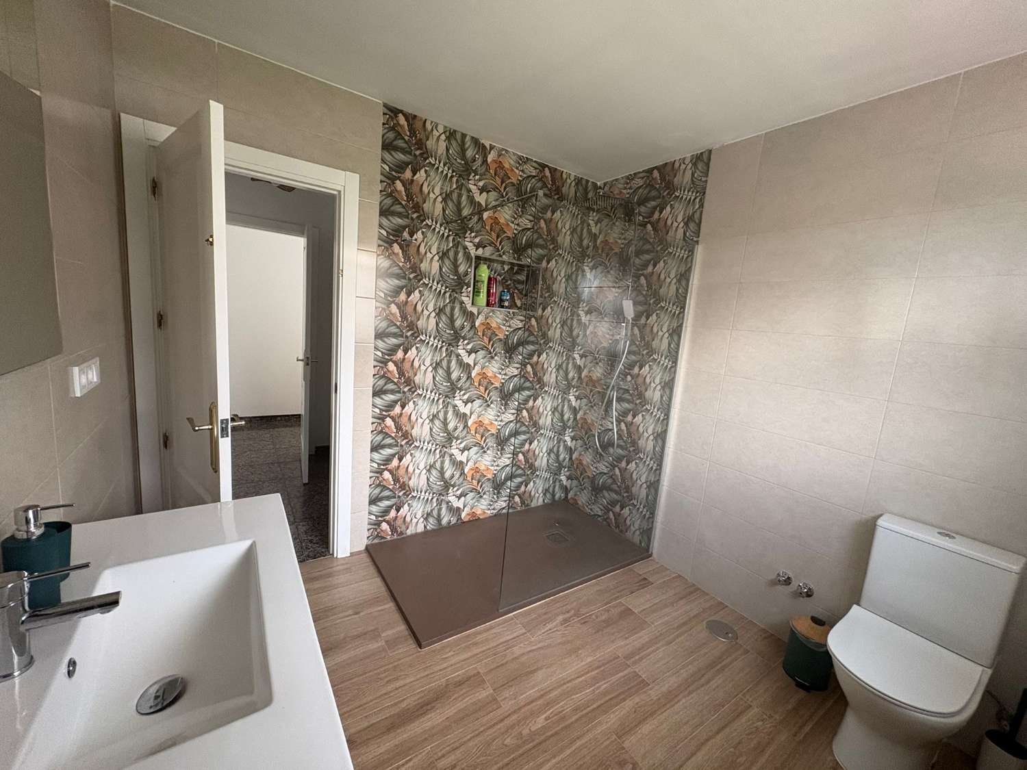 SE ALQUILA POR LARGA TEMPORADA PRECIOSA VILLA EN EL CAMPO EN LA ZONA DE LA ALQUERIA (MIJAS)