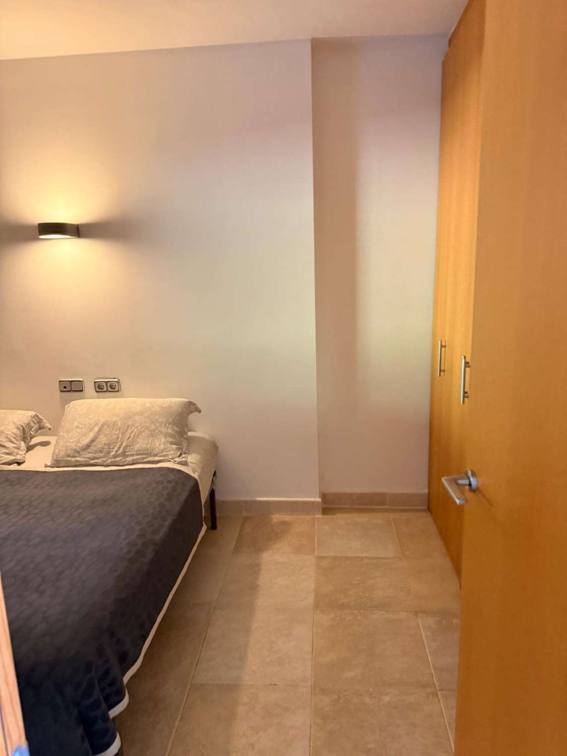 LARGA TEMPORADA DESDE SEPTIEMBRE  SE ALQUILA  BONITO  APARTAMENTO CON VISTAS AL MAR  EN ALTOS DEL HIGUERON