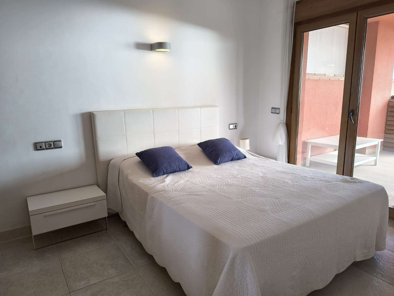 LARGA TEMPORADA SE ALQUILA  DESDE AHORA  BONITO  APARTAMENTO CON VISTAS AL MAR  EN ALTOS DEL HIGUERON