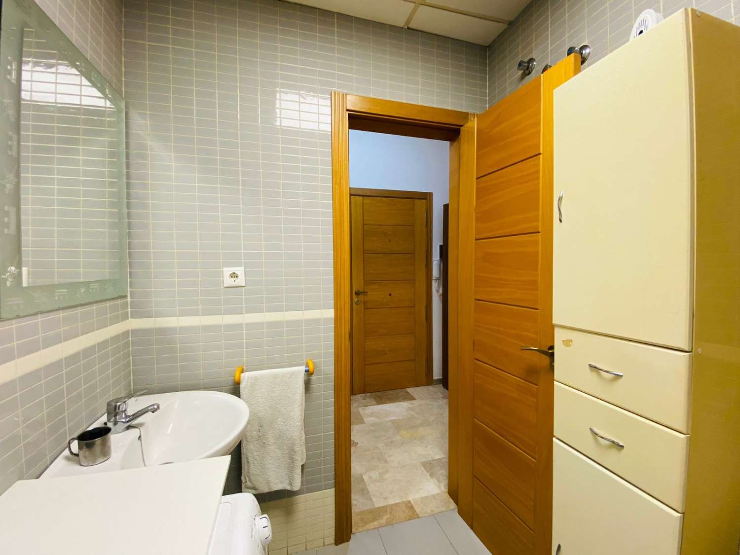 Se alquila desde  ahora  - 31/05/2026 y desde 1.9.26-31-5-27   bonito apartamento en  Benalmádena.