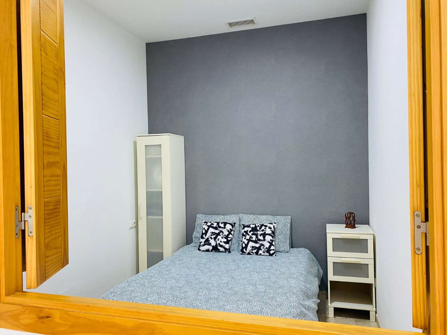 Se alquila desde  ahora  - 31/05/2026 y desde 1.9.26-31-5-27   bonito apartamento en  Benalmádena.