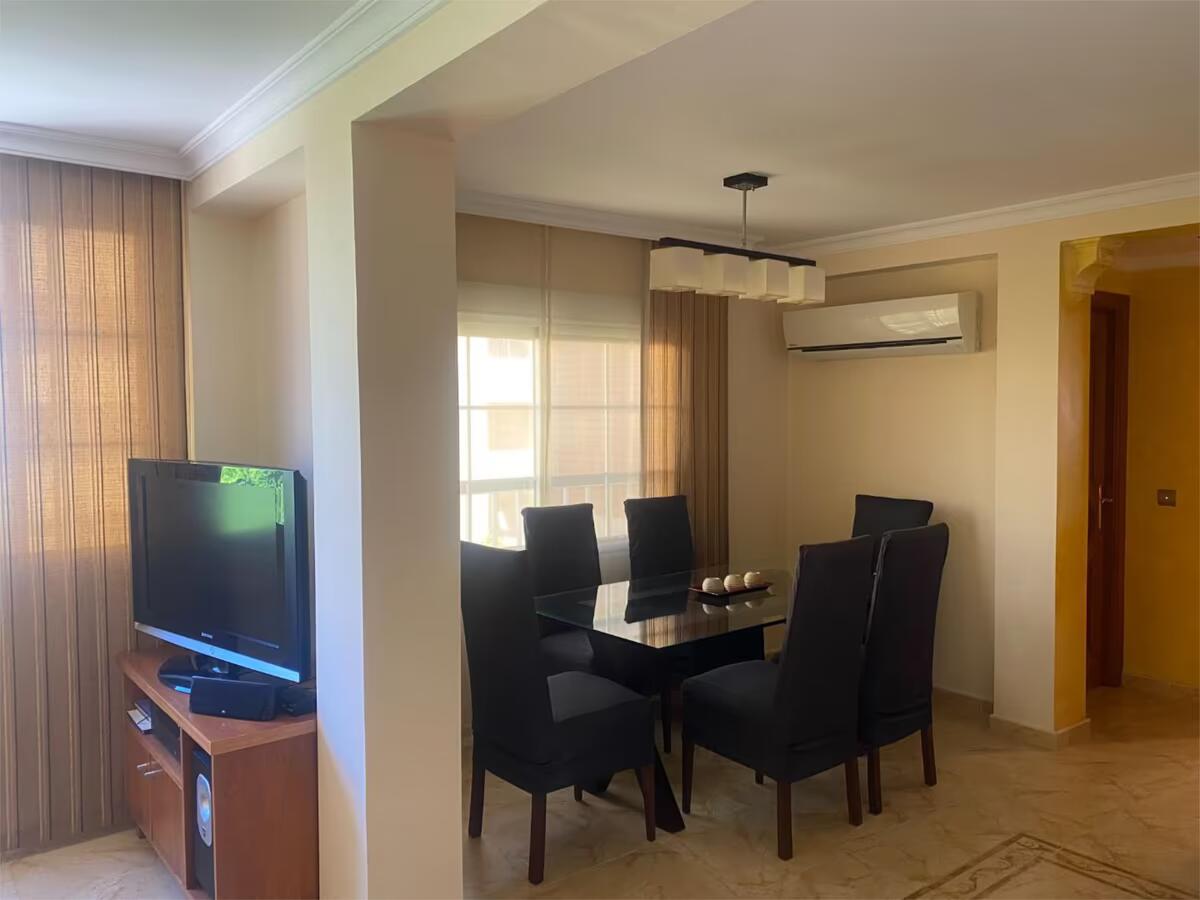 SE VENDE BONITO APARTAMENTO CON LICENCIA TURISTICA EN EL CENTRO DE FUENGIROLA