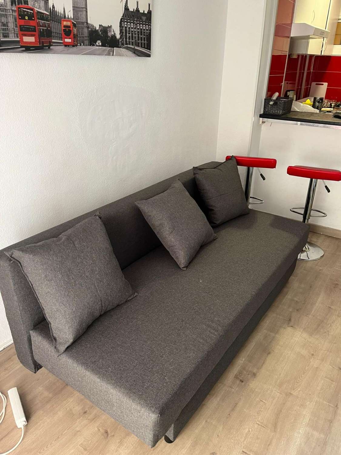 SE ALQUILA POR LARGA TEMPORADA  BONITO ESTUDIO EN ARROYO DE LA MIEL (BENALMADENA)