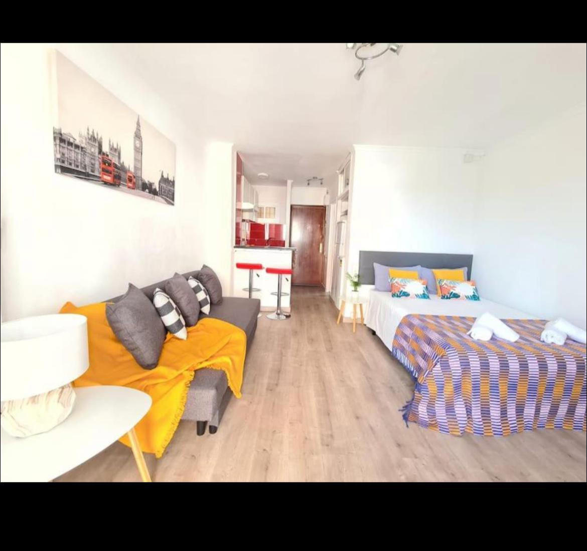 SE ALQUILA POR LARGA TEMPORADA  BONITO ESTUDIO EN ARROYO DE LA MIEL (BENALMADENA)