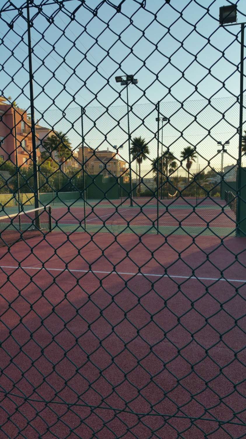 SE ALQUILA BONITO ATICO DESDE AHORA -15.6.26 Y DESDE 1.10.26-15.6.27 EN MIJAS