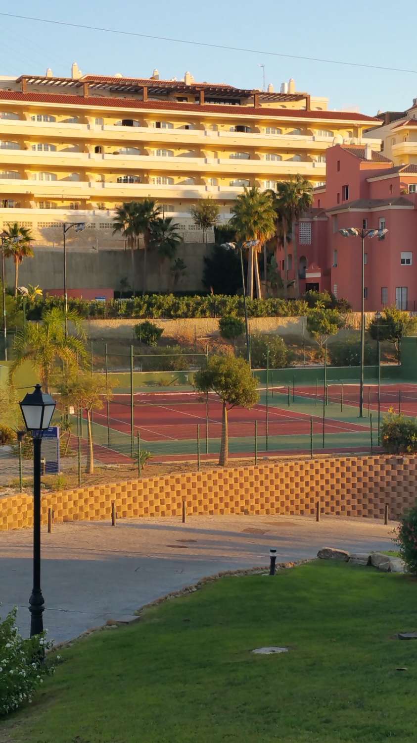 SE ALQUILA BONITO ATICO DESDE AHORA -15.6.26 Y DESDE 1.10.26-15.6.27 EN MIJAS