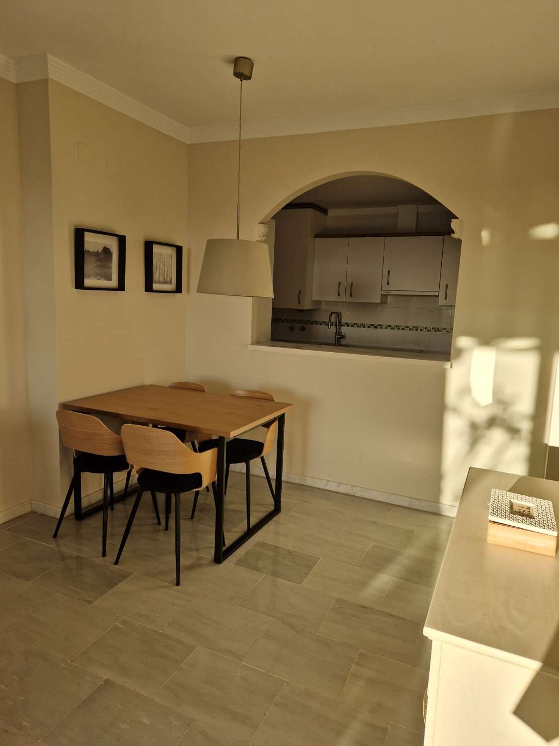 SE ALQUILA BONITO ATICO DESDE AHORA -15.6.26 Y DESDE 1.10.26-15.6.27 EN MIJAS